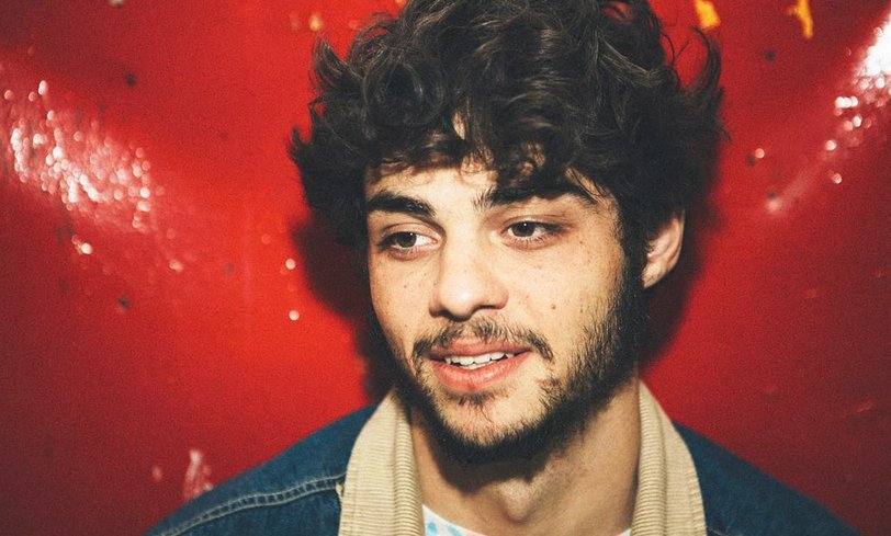 Американский актер Ной Сентинео