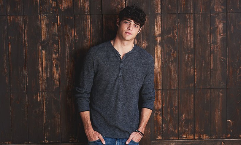 актер Ноа Сентинео