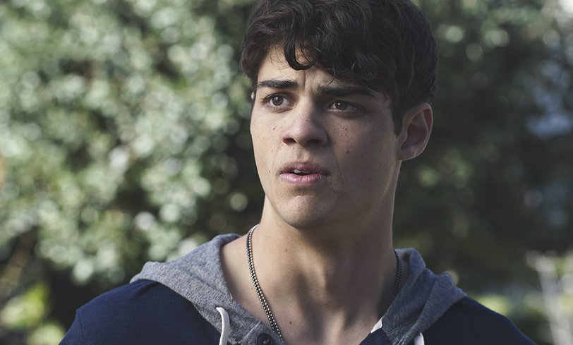 Ноа Сентинео фостеры