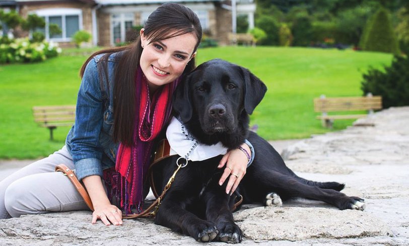 Молли Берк - история слепой девушки