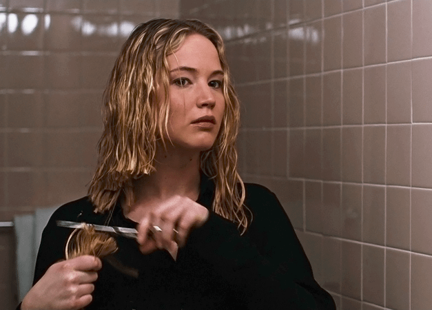 Дженнифер Лоуренс теряет волосы