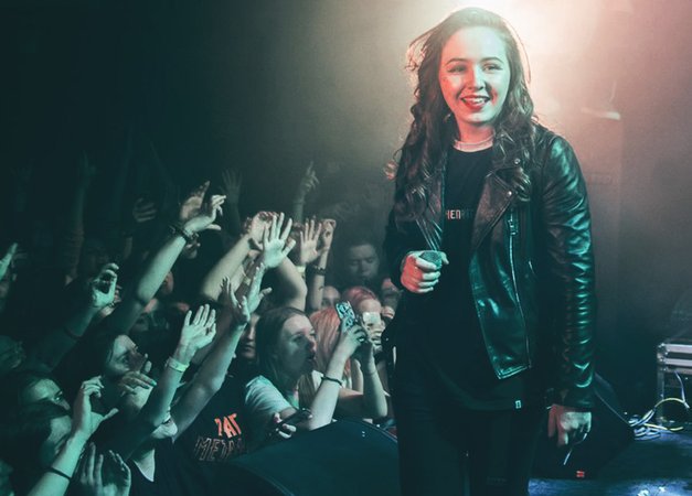 MOZEE MONTANA девушка в российском рэпе