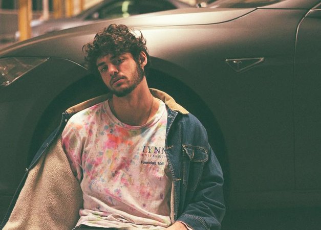 Ноа Сентинео