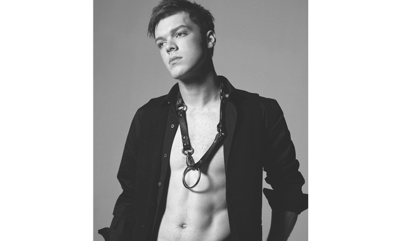 Камерон Монахэн не гей